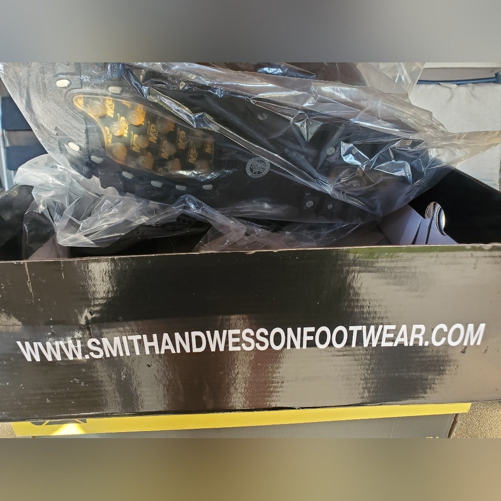 NEW Smith And Wesson Boots, Guardian 6', Military and Police.